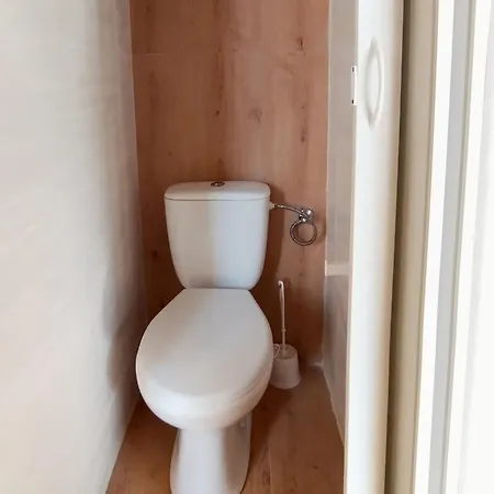Domecek Pod Skokanskymi Mustky *